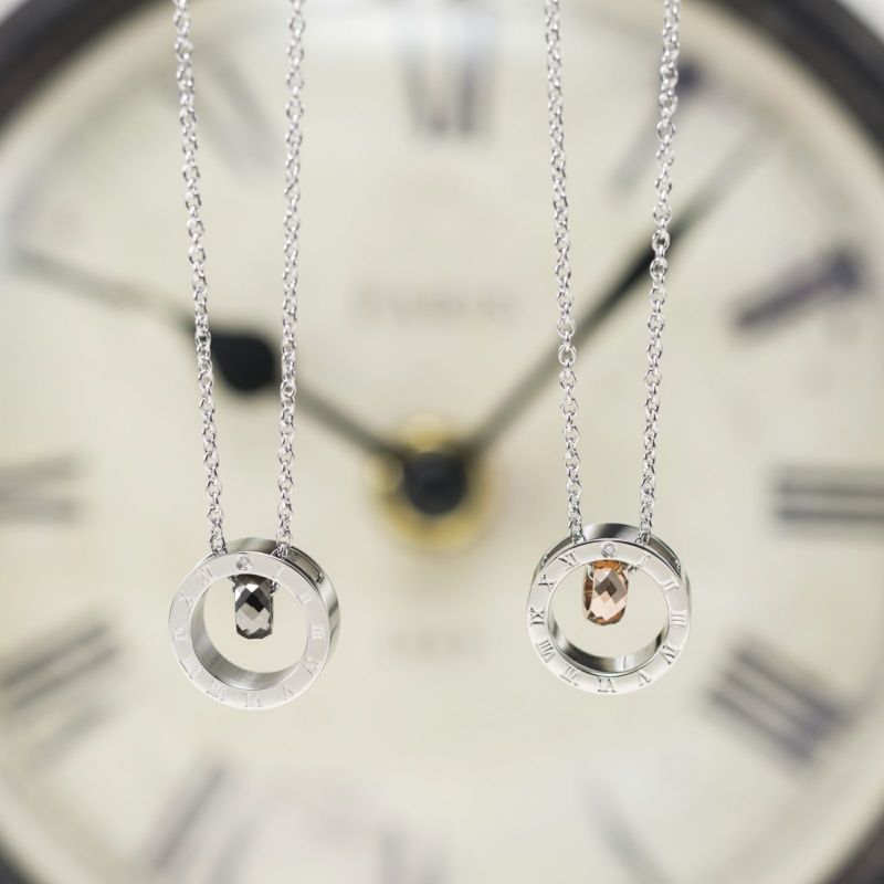 ペアネックレス 刻印可能 サークルトップ タングステン アレルギーフリー サージカルステンレス316L 時計 ローマ数字 ピンク＆ブラック 4SUP025GO＆4SUP025BK