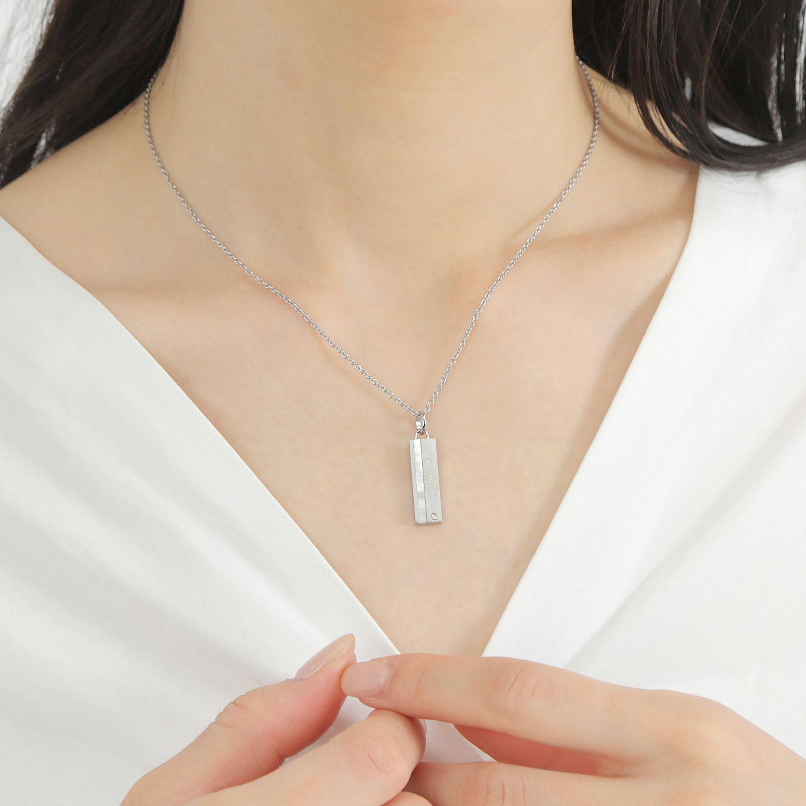 ペアネックレス 刻印可能 誕生月カラーキュービック シェル アレルギーフリー サージカルステンレス316L ホワイト＆ブラック 4SUP203WH&4SUP203BK