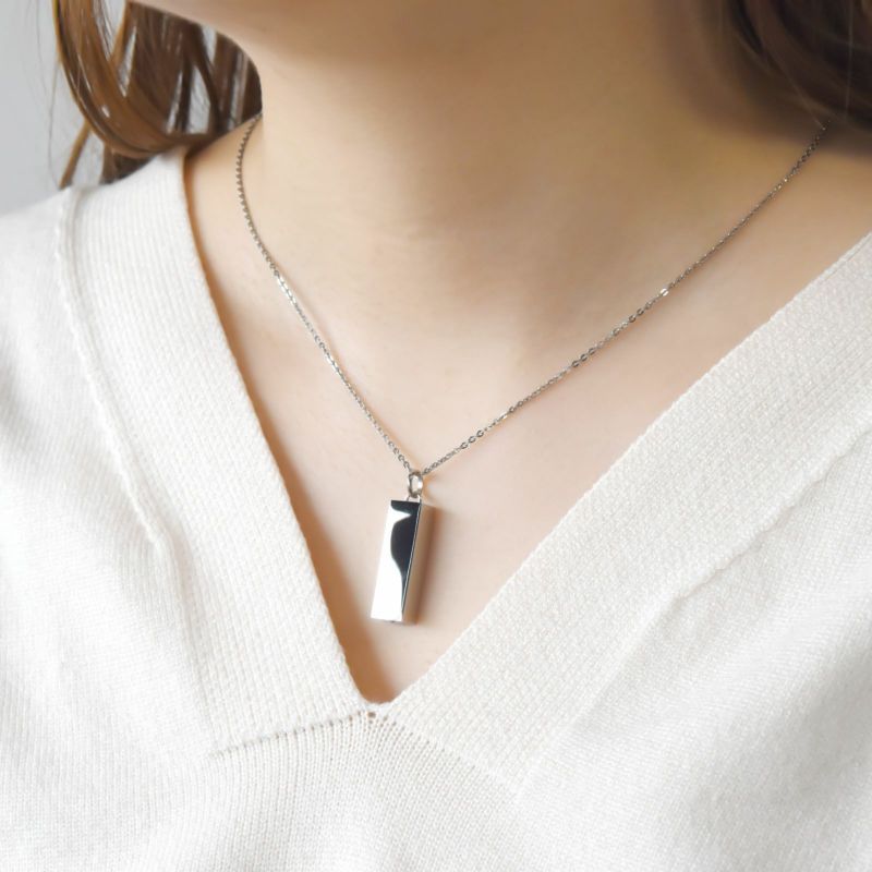 遺骨ペンダント メモリアルアクセサリー ステンレス MEMPD100SV｜white