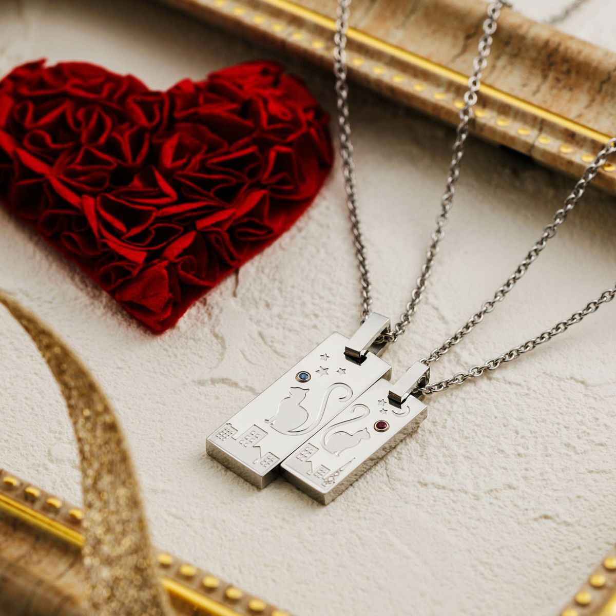 猫 ペアネックレス 刻印可能 誕生月カラーキュービック アレルギーフリー サージカルステンレス316L シルバー＆シルバー 4SUP209SV&4SUP210SV